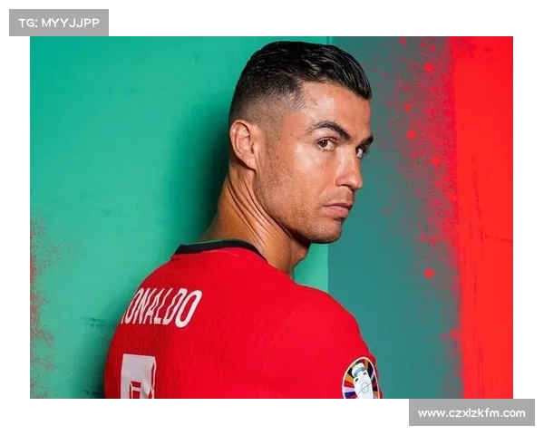 哈谢克与C罗：两位足球传奇的风格与成就深度对比分析