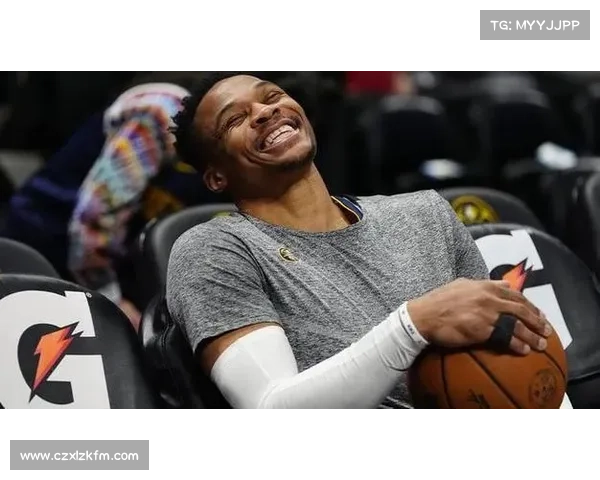 拉塞尔·威斯布鲁克积极参与社区建设项目 助力社会责任与公益事业发展 拉塞尔·威斯布鲁克积极参与社区建设项目 助力社会责任与公益事业发展